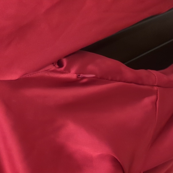 Women's Dynamite Deep Red Satin CollarShirt Dress With Ruching - Size XS XXS New - Picture 5 of 6